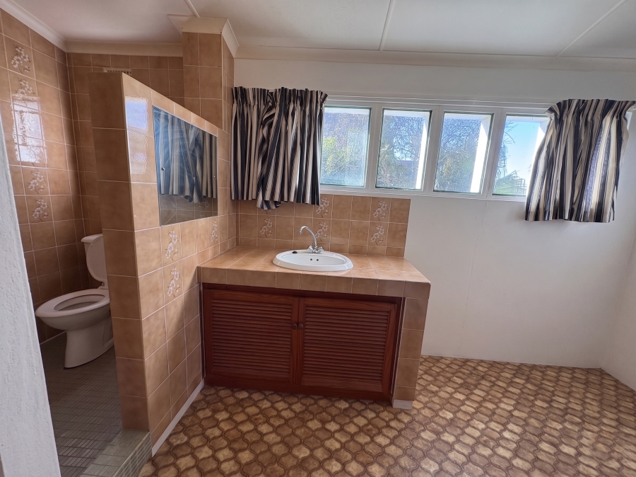 5 Bedroom Property for Sale in Quigney Eastern Cape